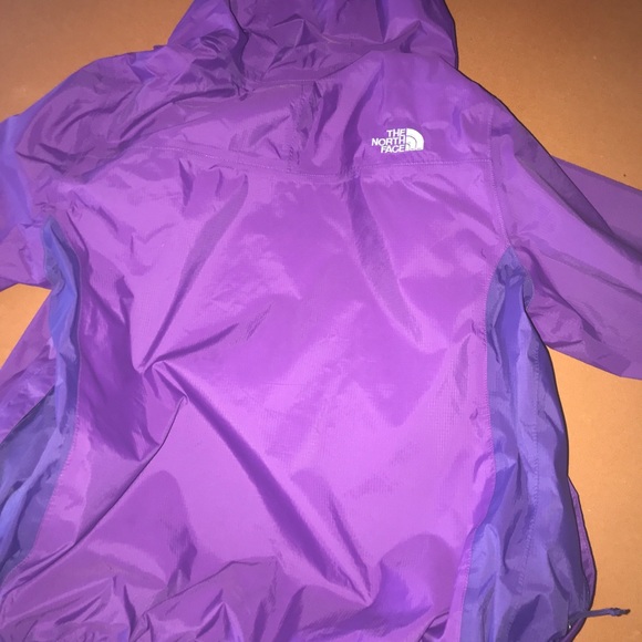 purple north face rain jacket - Picture 4 of 5